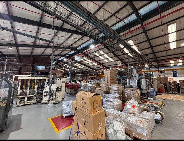 8,000M² WAREHOUSE TO LET IN BRIARDENE